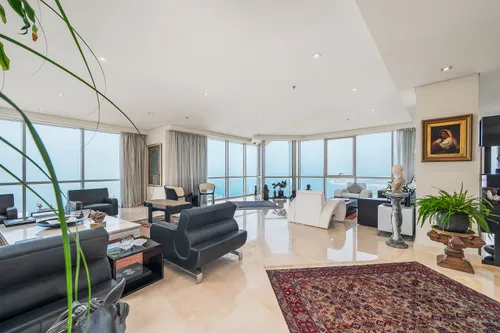 3 Bedrooms Penthouse in Al Fattan Marine Towers