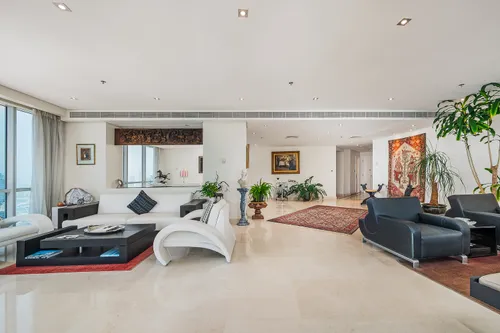 3 Bedrooms Penthouse in Al Fattan Marine Towers