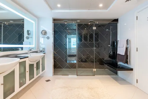 3 Bedrooms Penthouse in Al Fattan Marine Towers