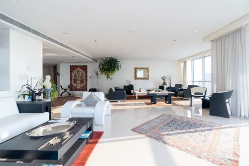 3 Bedrooms Penthouse in Al Fattan Marine Towers