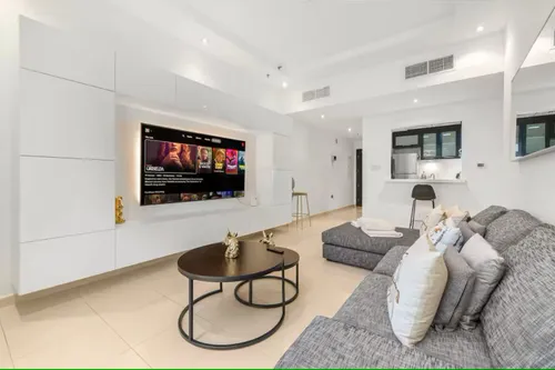 1 Bedroom Apartment in Skyview Tower