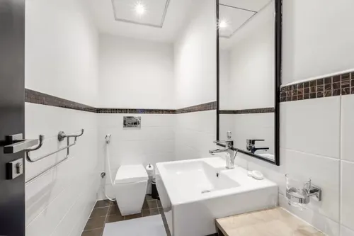 1 Bedroom Apartment in Skyview Tower