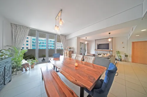 4 Bedrooms Apartment in Building B