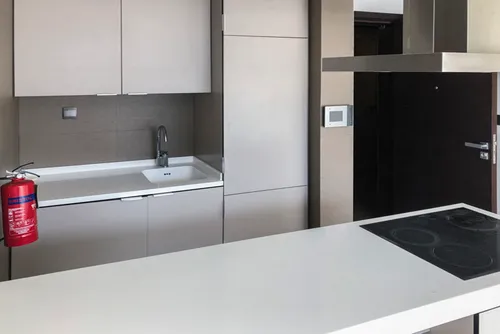  Apartment in West Avenue Tower