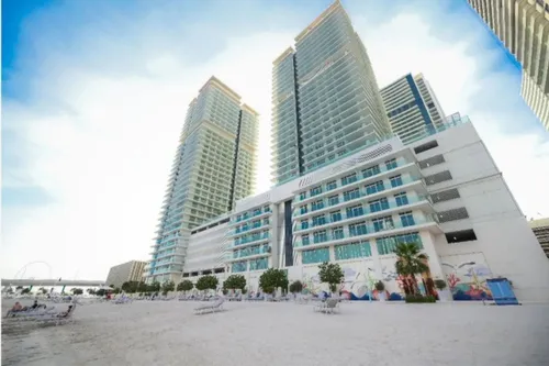 2 Bedrooms Apartment in Sunrise Bay