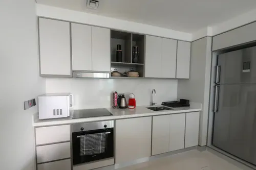 2 Bedrooms Apartment in Sunrise Bay