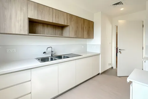 3 Bedrooms Apartment in Park Ridge Tower C