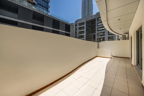 2 Bedrooms Apartment in Marina Diamond 2