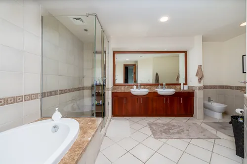 1 Bedroom Apartment in Golden Mile 3