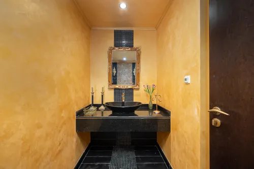 3 Bedrooms Apartment in Emirates Crown