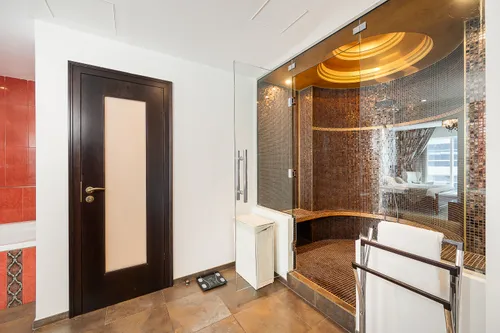 3 Bedrooms Apartment in Emirates Crown