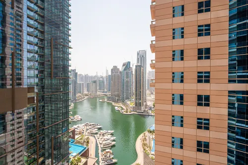 3 Bedrooms Apartment in Emirates Crown
