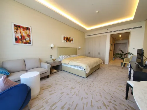 Apartment in The Palm Tower