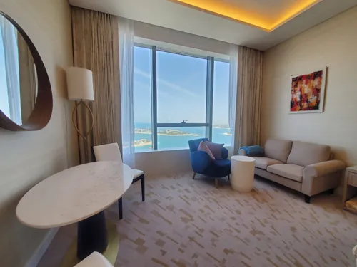 Apartment in The Palm Tower