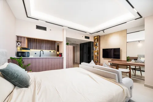Apartment in Lake Shore Tower