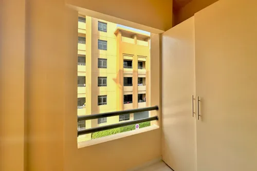 3 Bedrooms Apartment in Al Sidir 4