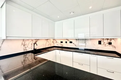 3 Bedrooms Apartment in Al Sidir 4