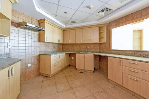 3 Bedrooms Apartment in Al Khushkar