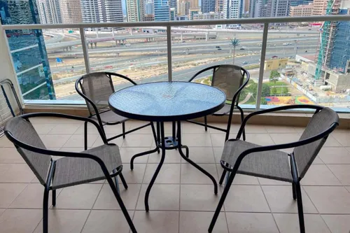 Apartment in Laguna Tower