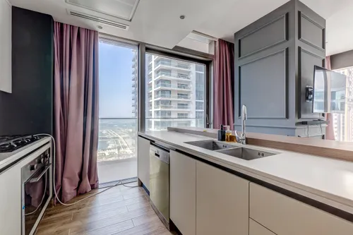 2 Bedrooms Apartment in Jumeirah Living Marina Gate