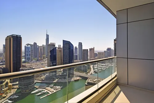 1 Bedroom Apartment in Bay Central West