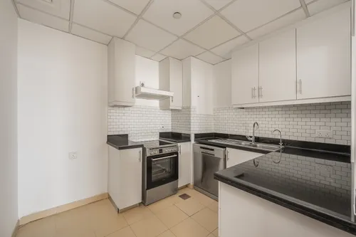 2 Bedrooms Apartment in Bahar 1