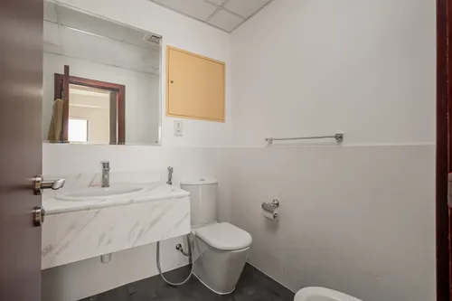 2 Bedrooms Apartment in Bahar 1