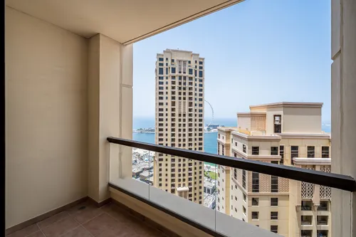 2 Bedrooms Apartment in Bahar 1