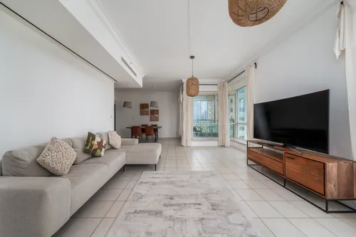 2 Bedrooms Apartment in Murjan Tower