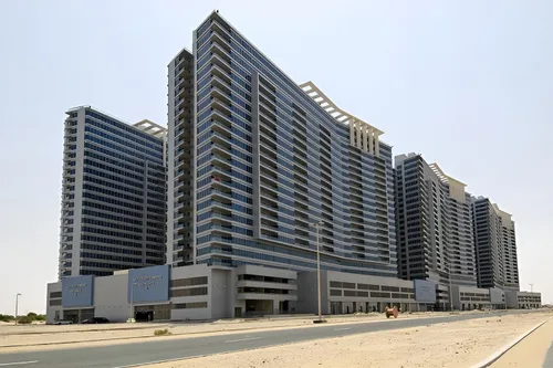 2 Bedrooms Apartment in Skycourts Tower A