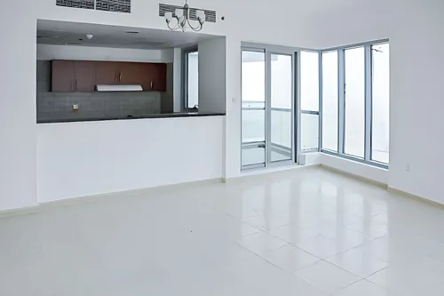 Spacious 2BR | Vacant End August | Great Location