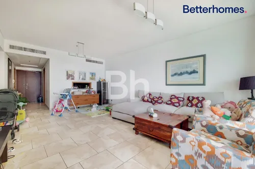 3 Bedrooms Apartment in Al Fattan Marine Tower