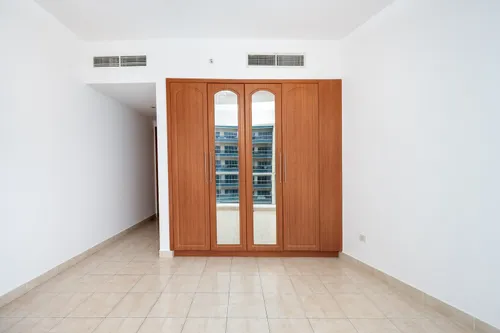 2 Bedrooms Apartment in The Waves Tower A