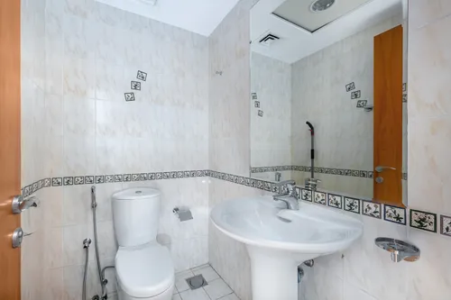2 Bedrooms Apartment in The Waves Tower A