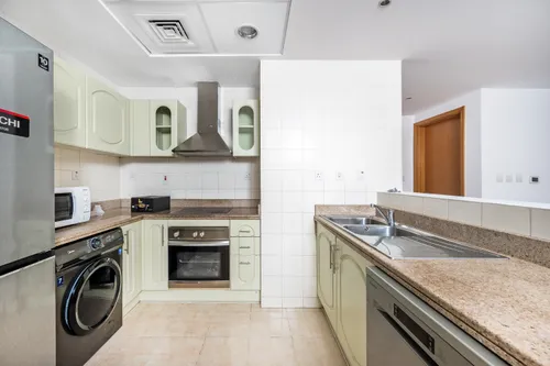 2 Bedrooms Apartment in The Waves Tower A
