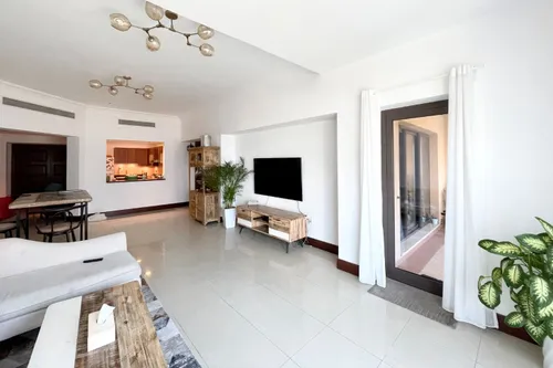 2 Bedrooms Apartment in Golden Mile 6