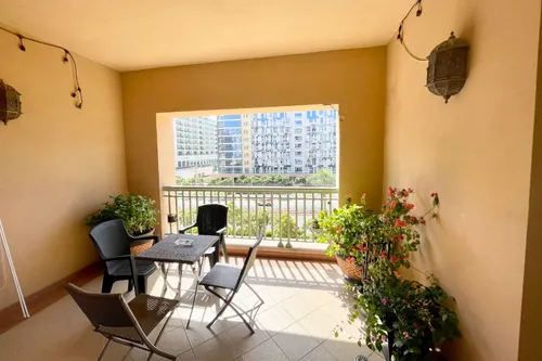 2 Bedrooms Apartment in Golden Mile 6