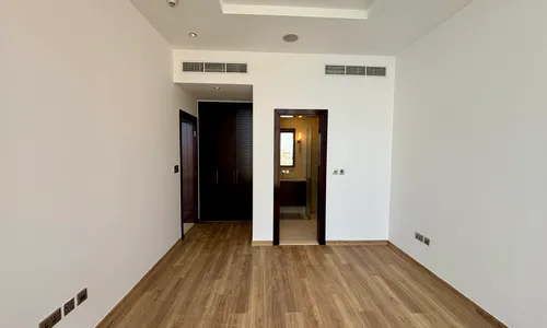 2 Bedrooms Apartment in Emerald