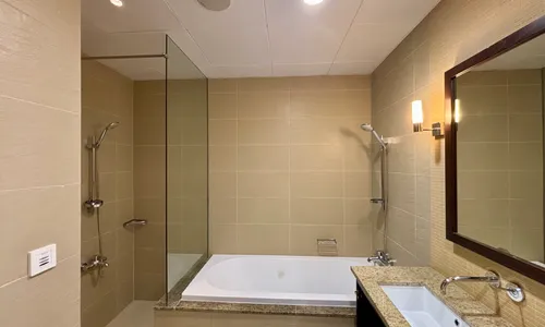 2 Bedrooms Apartment in Emerald