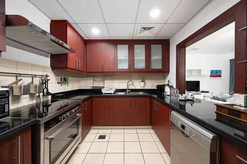 3 Bedrooms Apartment in Rimal 2