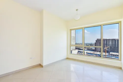 3 Bedrooms Apartment in Icon Tower 2