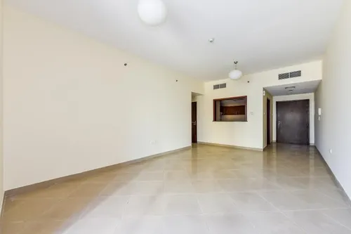 3 Bedrooms Apartment in Icon Tower 2