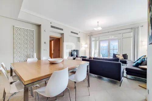3 Bedrooms Apartment in Al Das