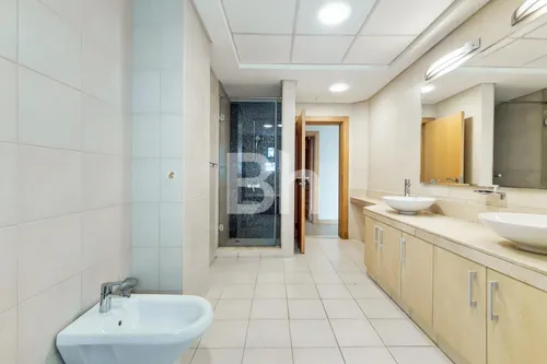 3 Bedrooms Apartment in Al Das