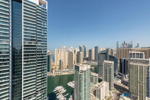 4 Bedrooms Apartment in Horizon Tower
