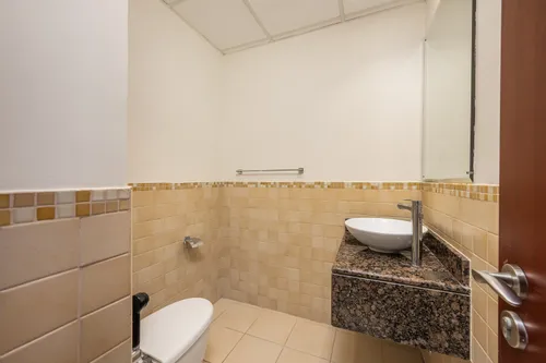 2 Bedrooms Apartment in Rimal 3