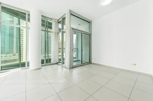 2 Bedrooms Apartment in Panoramic Tower