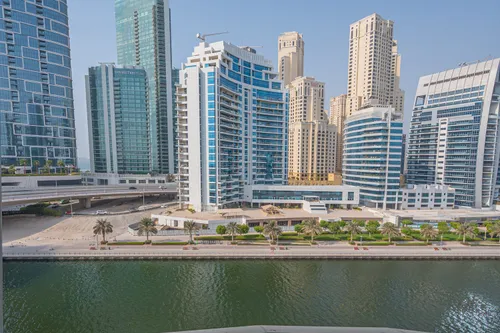 2 Bedrooms Apartment in Panoramic Tower