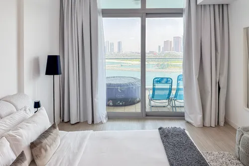 1 Bedroom Apartment in Azure Residences