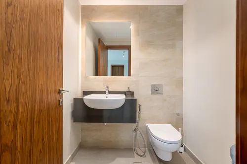 3 Bedrooms Apartment in No.9